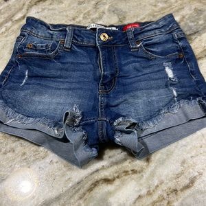 Celebrity Pink “The Honey” stretch jean shorts size 3/26